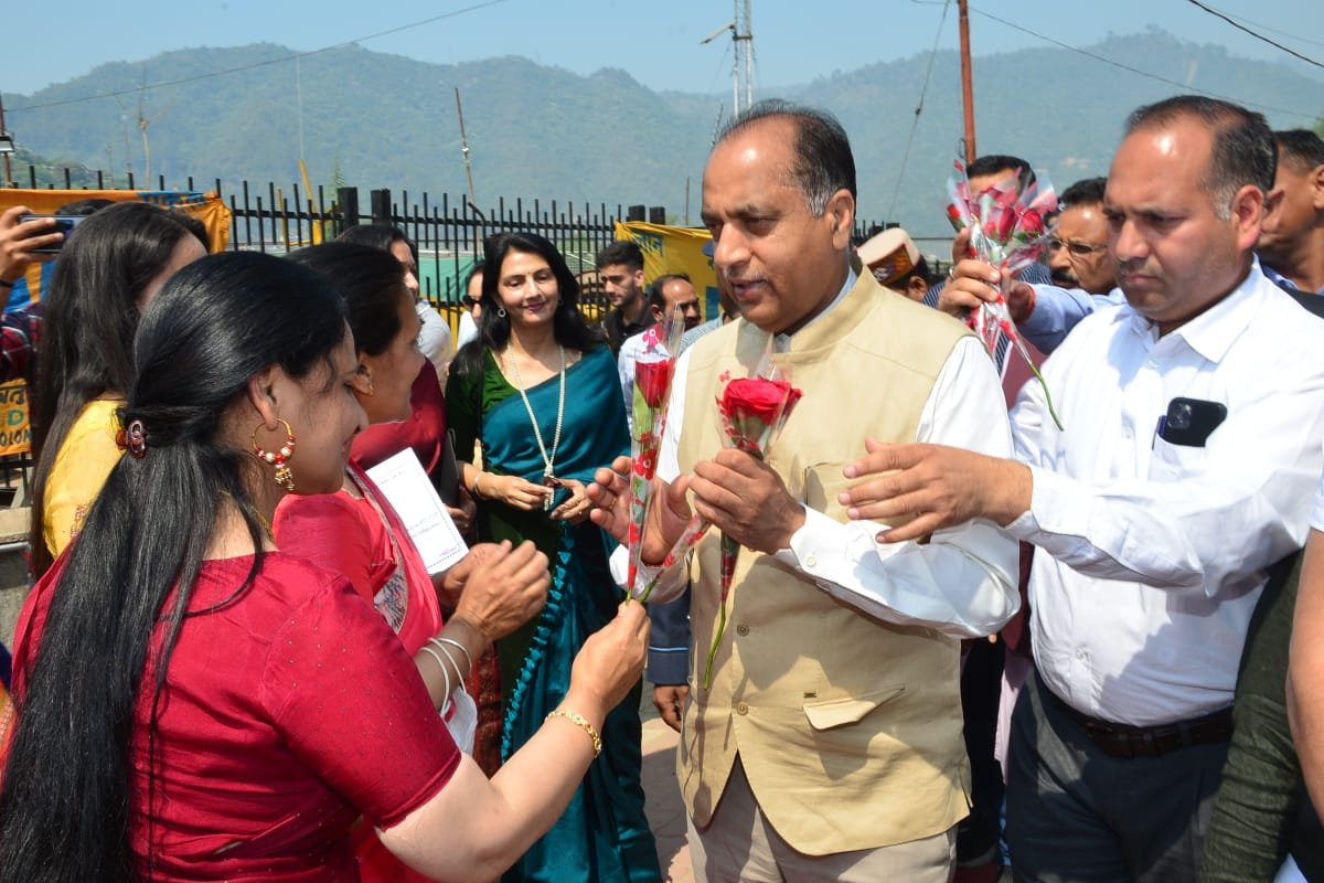 मुख्यमंत्री ने महाविद्यालय मंडी के वार्षिक पारितोषिक वितरण समारोह में हुए शरीक