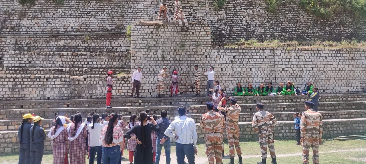 आईटीबीपी ने लगाई माउंट ट्रेनिंग एक्यूमेंट की प्रदर्शनी