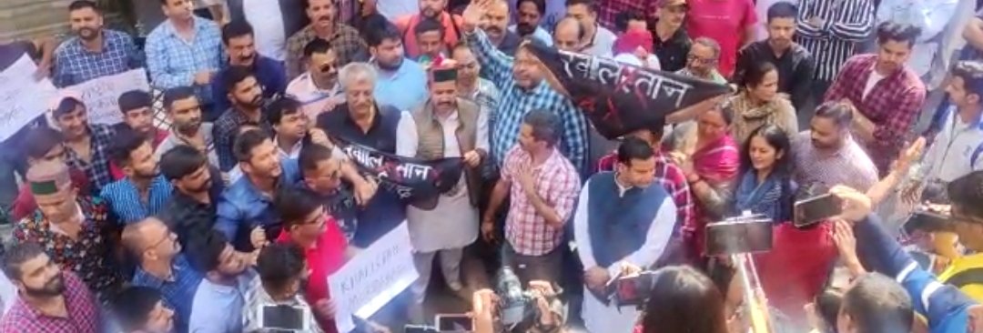 भाजपा ज्वलंत मुद्दों से जनता का ध्यान हटाने का रच रही षड्यंत्र -विक्रमादित्य सिंह