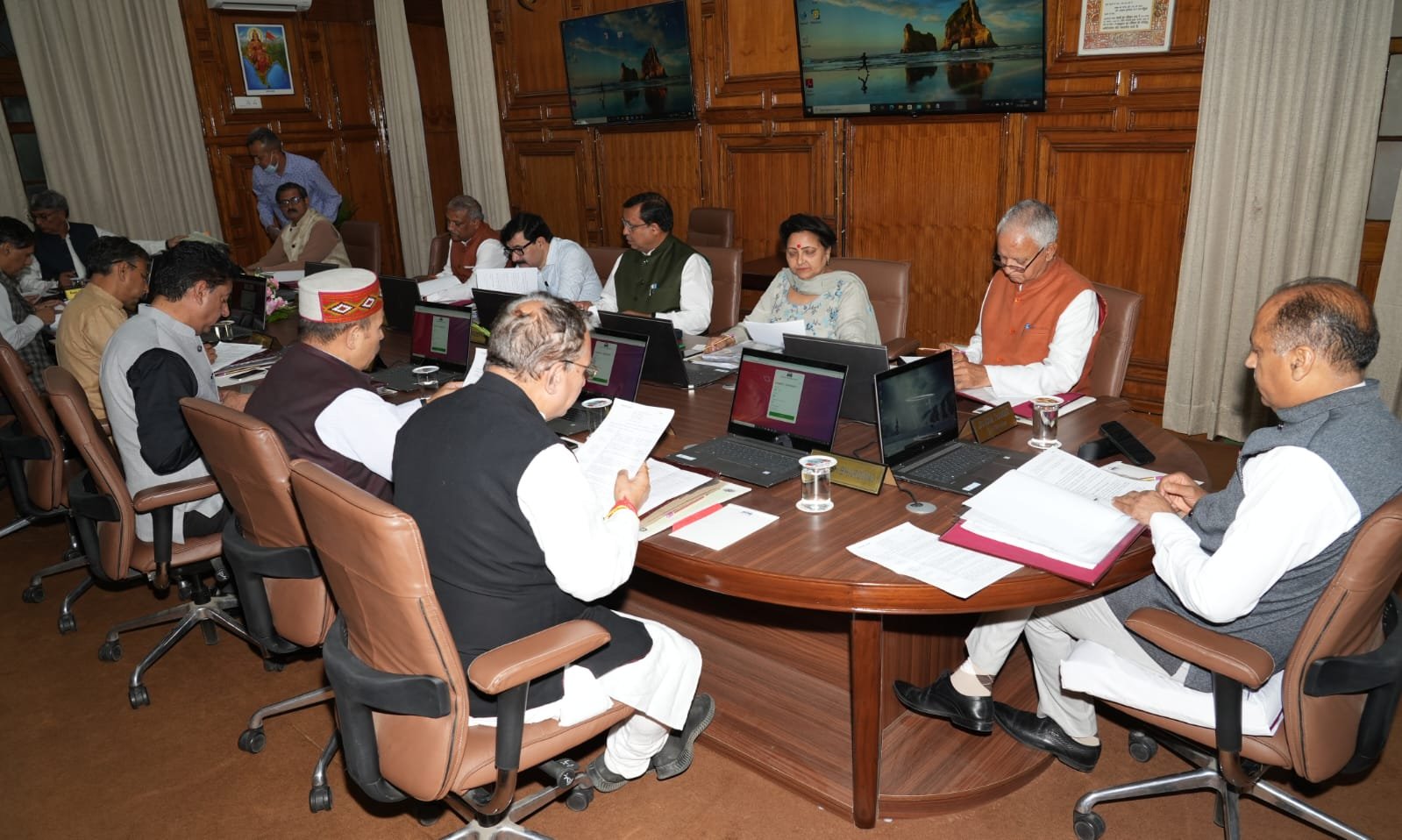 Himachal Approves Creation of 3970 Government Posts