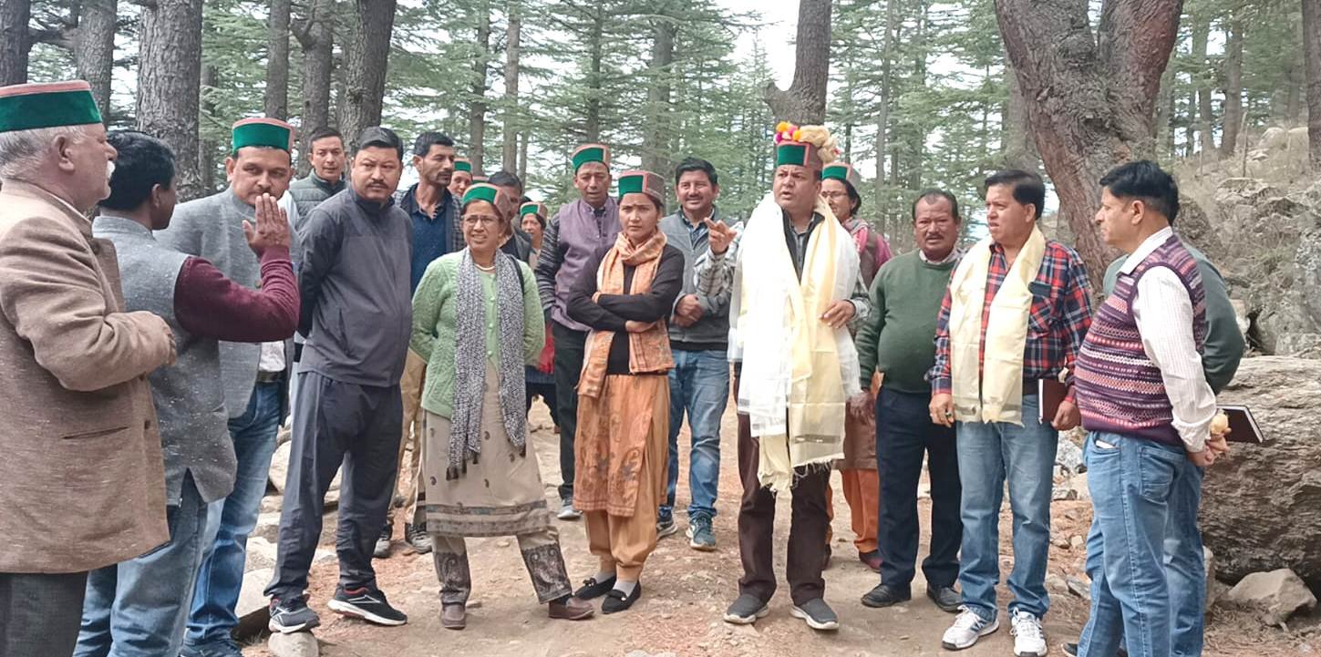 कुटू-दूनी कंडे के सड़क के अपग्रेडेशन कार्य का निरीक्षण