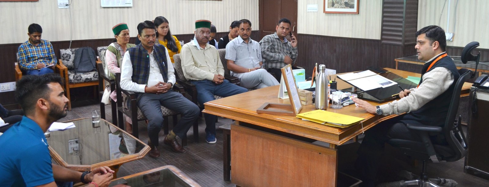 किन्नर कैलाश यात्रा के दौरान कूलियों व पोर्टस को टोकन उपपुलिस अधीक्षक करेंगे जारी