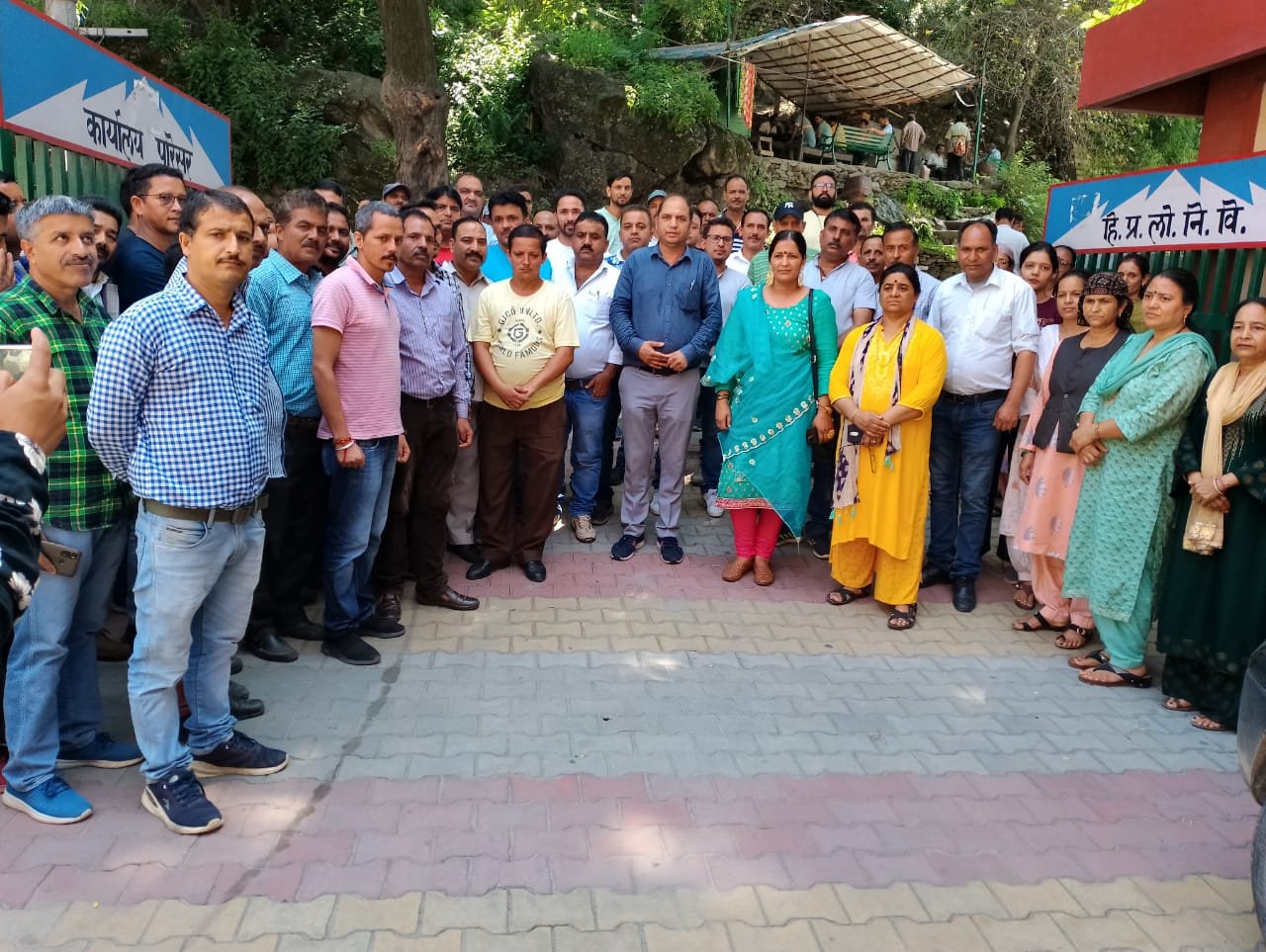 कार्यालयों के बाहर पुरानी पैंशन की बहाली हेतू क्रमिक अनशन के समर्थन में गेट मीटींग का आयोजन