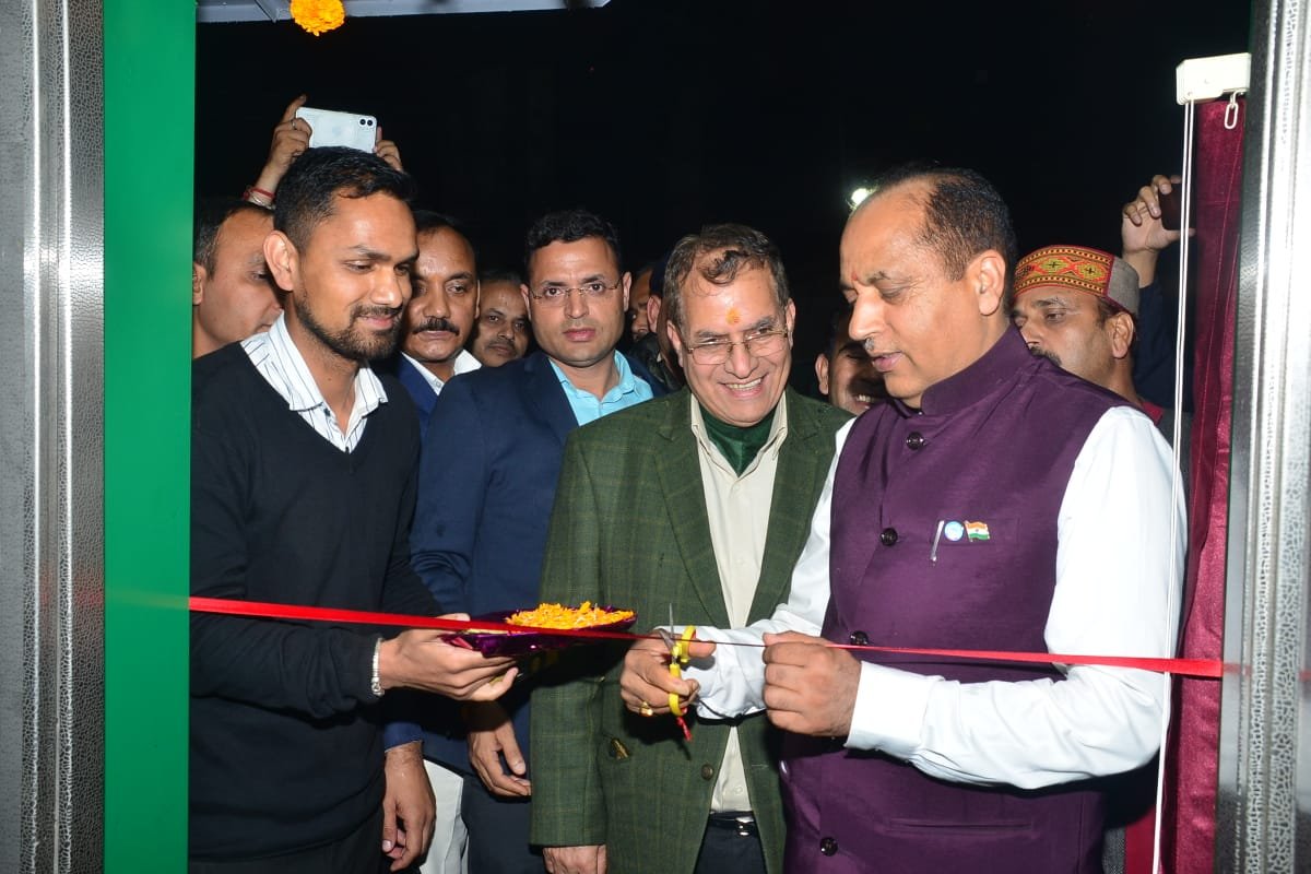 मुख्यमंत्री ने विकासनगर में लिफ्ट एवं फुट ओवर ब्रिज का किया लोकार्पण