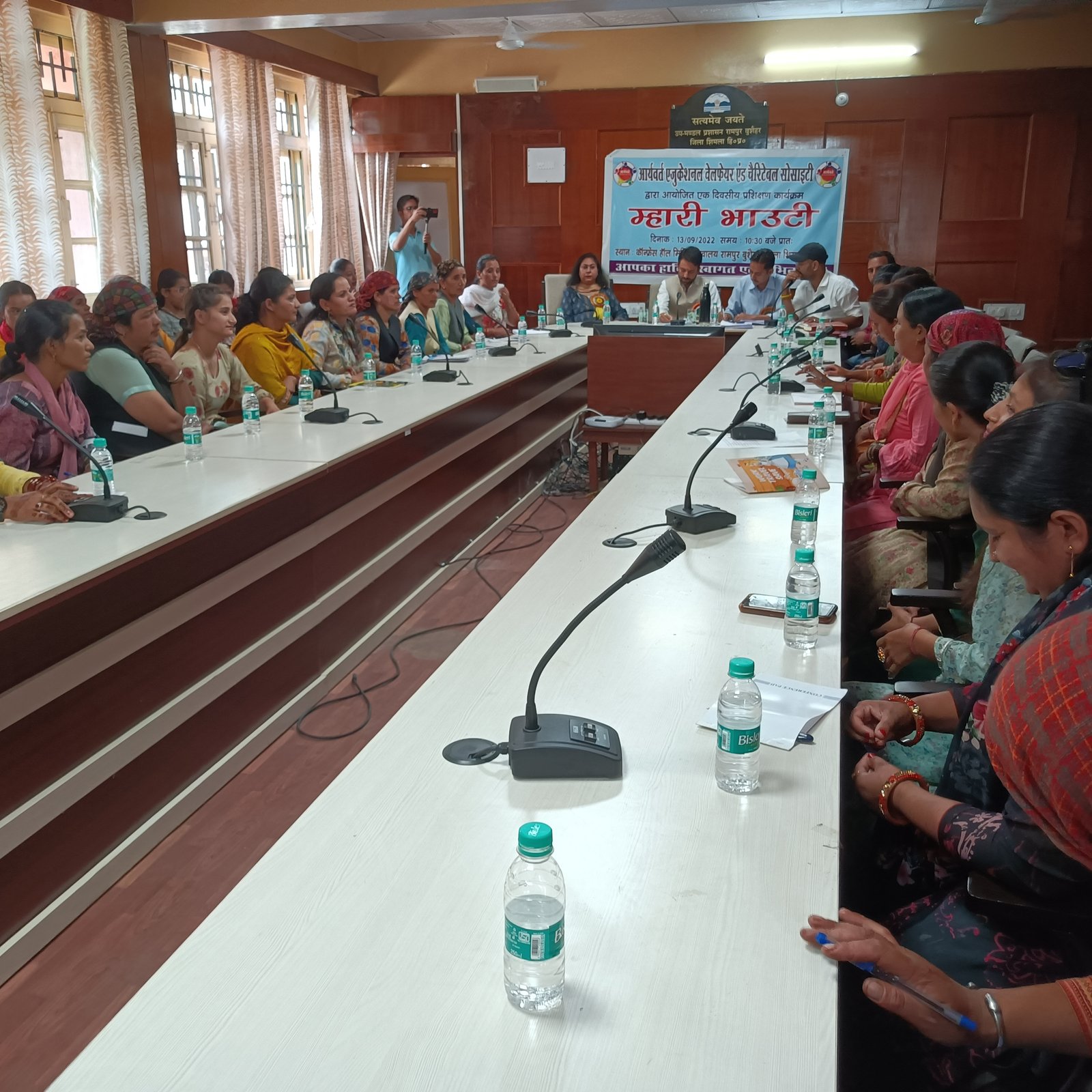 पिओ में परियोजना सलाहाकार समिति की बैठक