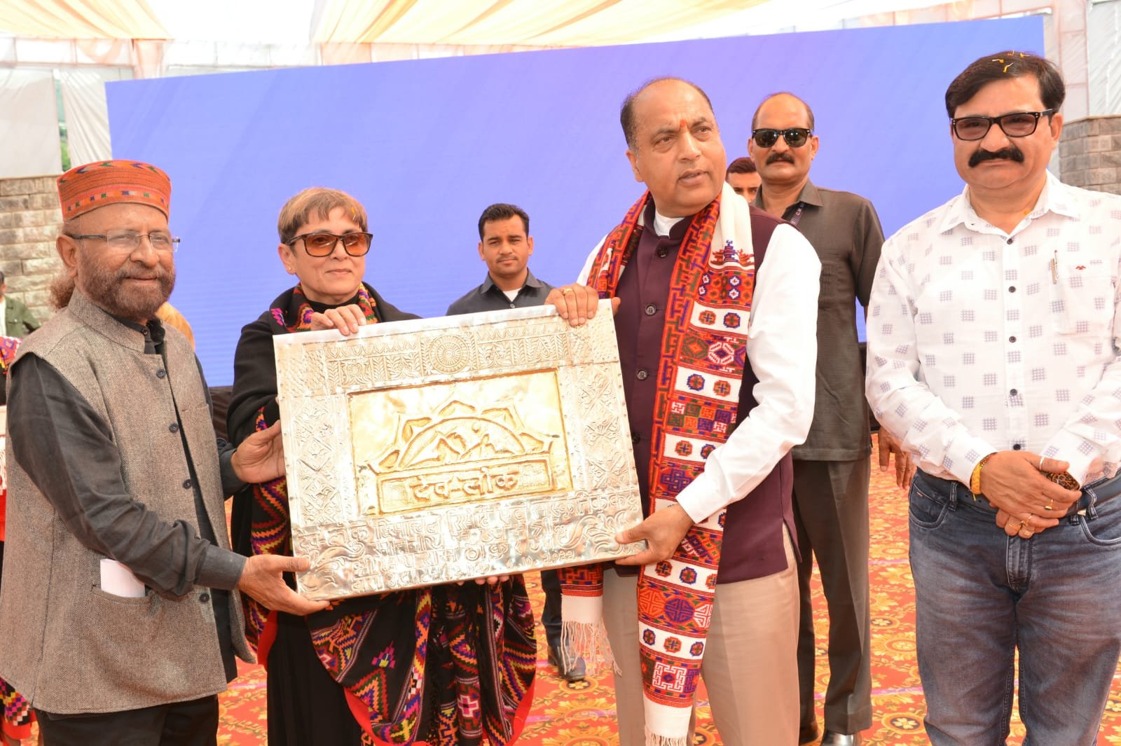 पर्यटकों के लिए आकर्षण का केन्द्र साबित होगा ‘देव लोक’ः