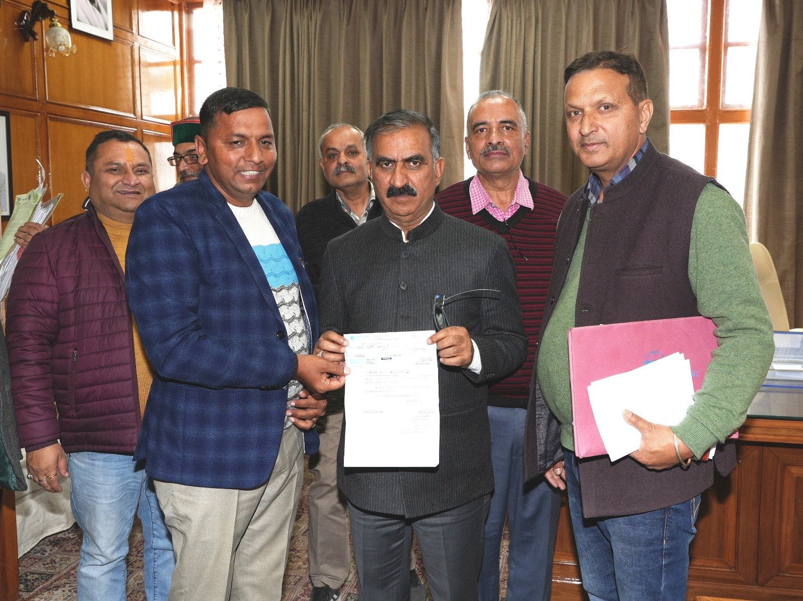 हिमाचल प्रदेश कर्मचारी चयन आयोग भंग