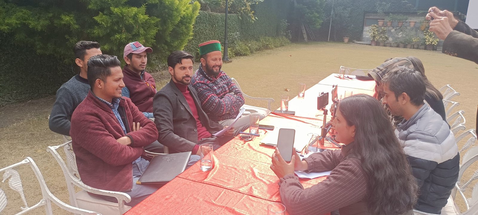 टिक्कर खमाड़ी सड़क की फाइल निकलने में कांग्रेस रही सफल**पवन चौहान
