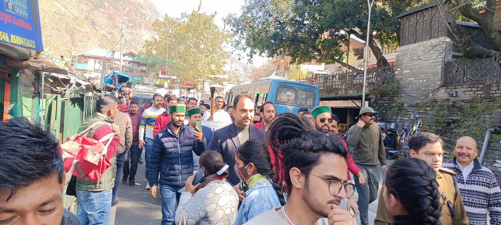 चिट्ठा को चलता करने के लिए ओलंपिक खिलाड़ी आशीष की अगुवाई में  मशाल यात्रा