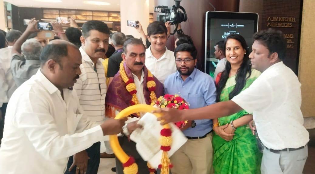 नाबार्ड ने विश्व मधुमक्खी दिवस पर क्रेडिट लिंकेज शिविर किया आयोजित