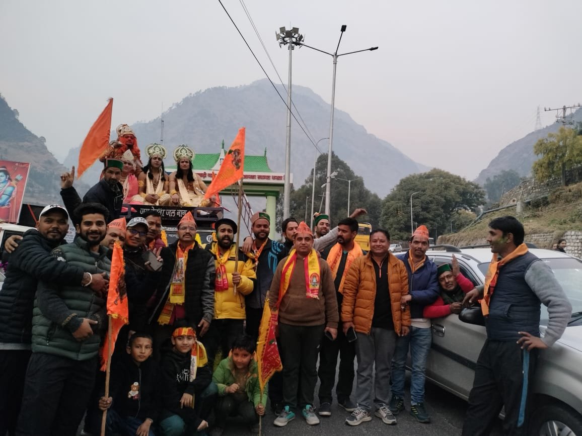 राम, लक्ष्मण , सीता तथा हनुमान की शोभा यात्रा झाकड़ी में निकाली