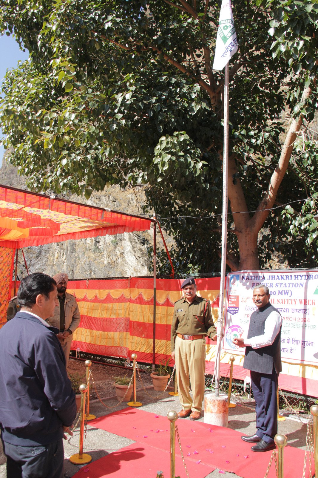 एनजेएचपीएस झाकड़ी में 53वे राष्ट्रीय सुरक्षा सप्ताह
