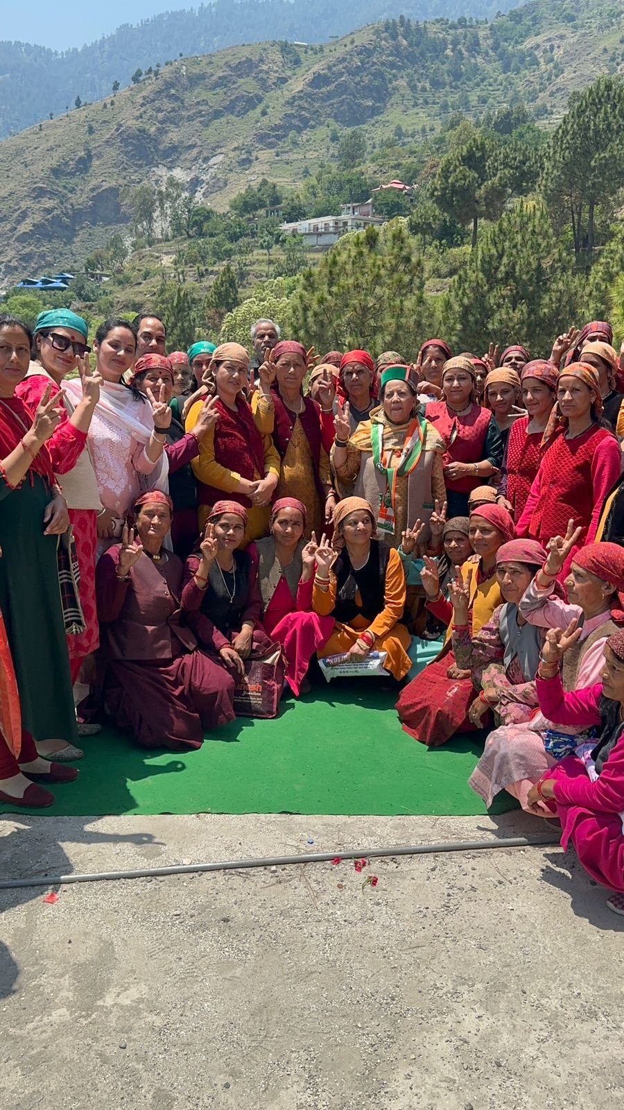 कांग्रेस अध्यक्षा प्रतिभा और नंद लाल ने चुनाव प्रचार अभियान किया तेज
