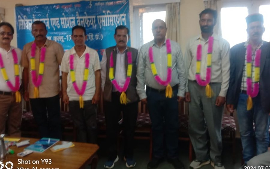 वीर सिंह राणा को चुना गया निरमंड खंड सिविल पेंशनर्स एण्ड सोशल वेलफेयर एसोसिएशन का प्रघान,किशन चंद को सौंपी गई महा सचिव की जिमेवारी।
