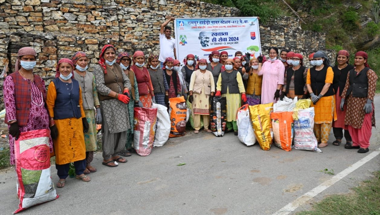 412 मैगावाट की रामपुर जल विद्युत परियोजना द्वारा बॉयल में चलाया स्वच्छता अभियान