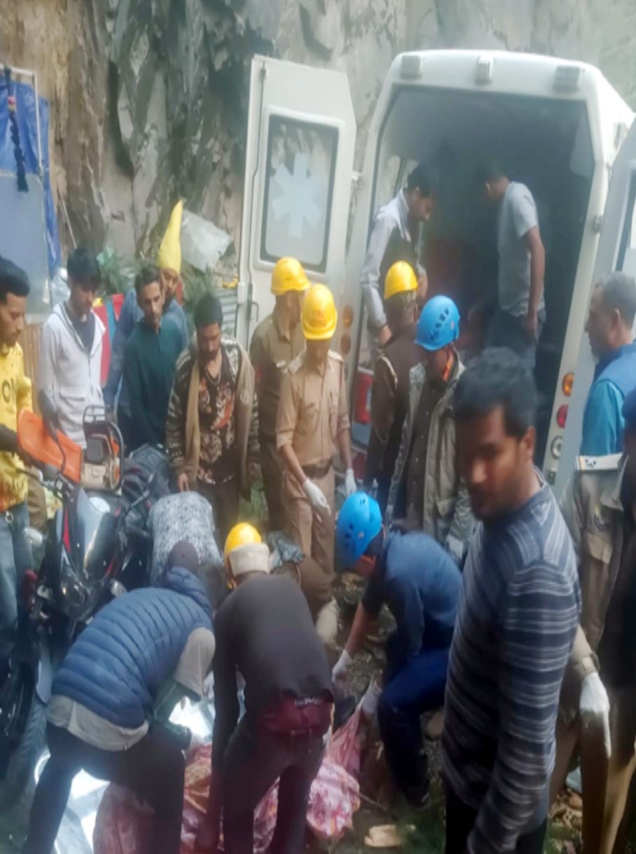 मणिकर्ण में भूस्खलन से बड़ा हादसा, छह की मौत, कई घायल