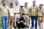 कार से बरामद हुई 517 ग्राम चरस, आरोपी पर पहले भी दर्ज है नशा तस्करी का मामला