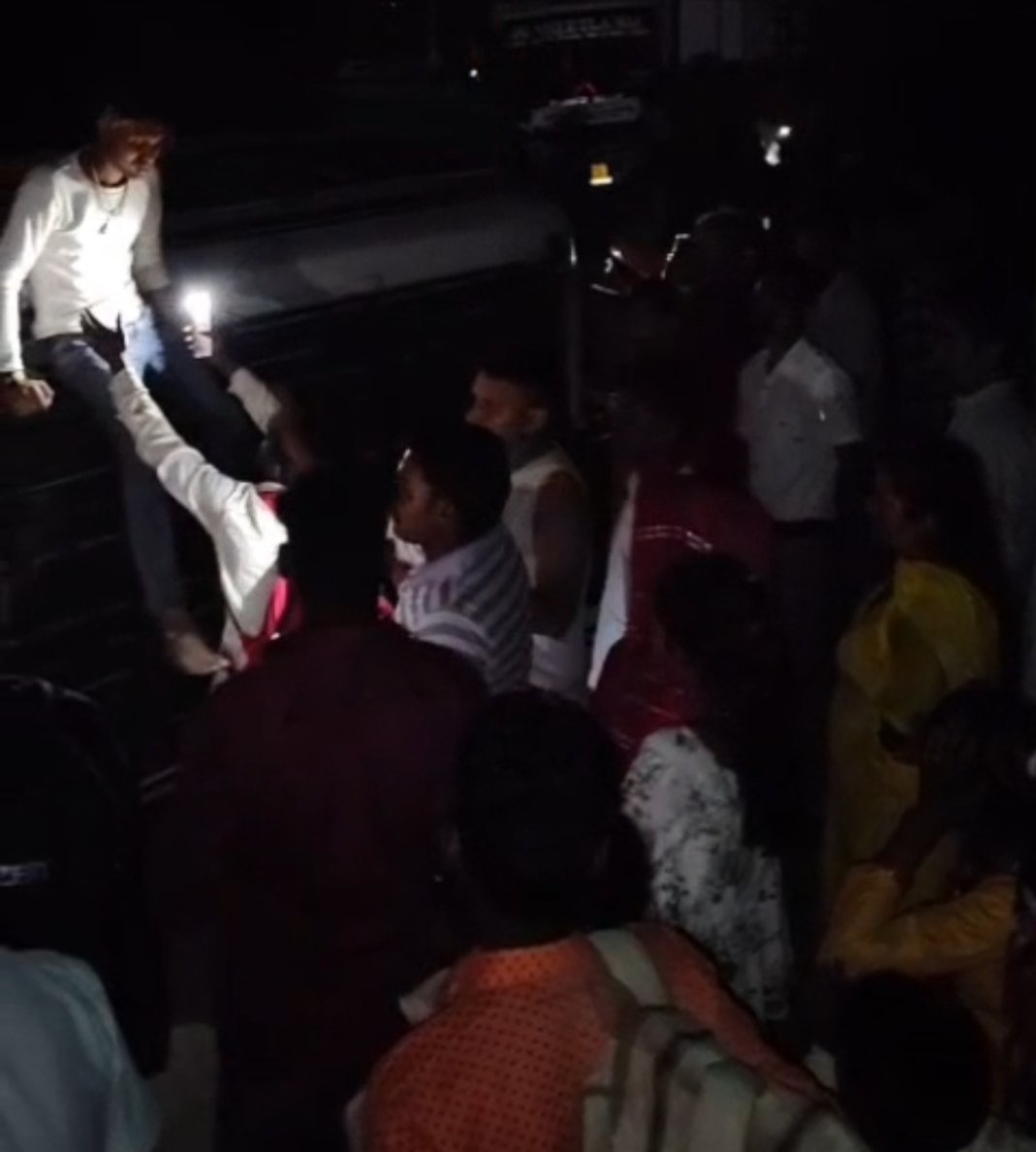 कमरूनाग मेले से लौट रहे प्रवासियों से भरी बस जयदेवी के पास दुर्घटनाग्रस्त, पांच घायल