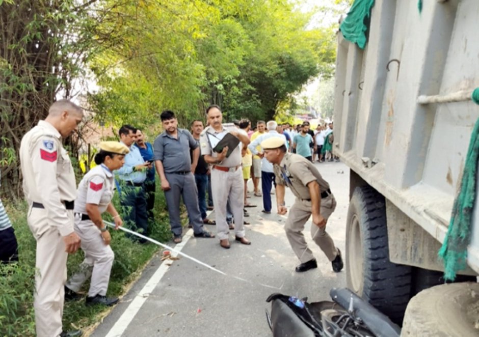 हिमाचल: नादौन के पास दर्दनाक सड़क हादसा, बाइक सवार की मौत