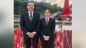 हिमाचल:इंस्पेक्टर पिता ने 50 की उम्र में हासिल की एलएलबी डिग्री, बेटी बनी टॉपर, जानें पूरा मामला – Himachal Inspector Father Clears Llb At 50; Daughter Becomes Topper.
