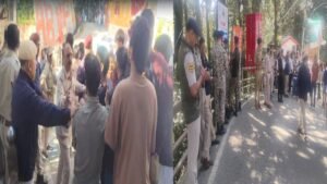 शिमला:समरहिल चौकी के पास एबीवीपी-एसएफआई कार्यकर्ता भिड़े, दो घायल, माैके पर पुलिस बल तैनात – Video: Abvp And Sfi Activists Clash Near Summerhill Police Post; Two Injured, Police Force Deployed At The Sce