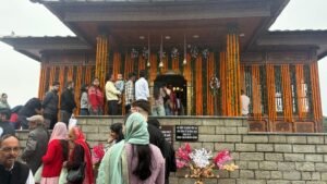 हिमाचल:शिमला के तारादेवी मंदिर में नवरात्र की धूम, दर्शन के लिए उमड़े श्रद्धालु; हर आधे घंटे मिलेगी बस, जानें – Shimla Tara Devi Temple Navratri 2026 Darshan Bus Service Dangal