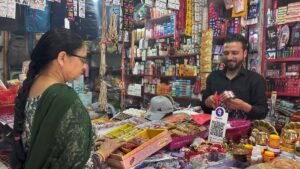 हिमाचल प्रदेश:करवाचौथ पर महंगाई की मार, मेटल की चूड़ियां 25% तक महंगी; बजट के विकल्प तलाश रहीं महिलाएं – Karwa Chauth 2026 Price Hike Bangles Puja Thali Dharamshala Kangra